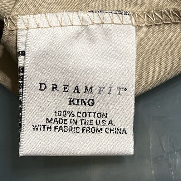 Dreamfit bronze called Truffle pillowcases set of 2 41x21 - Picture 3 of 5